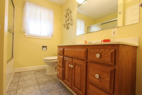 82 Brown Road Poland ME 04274
