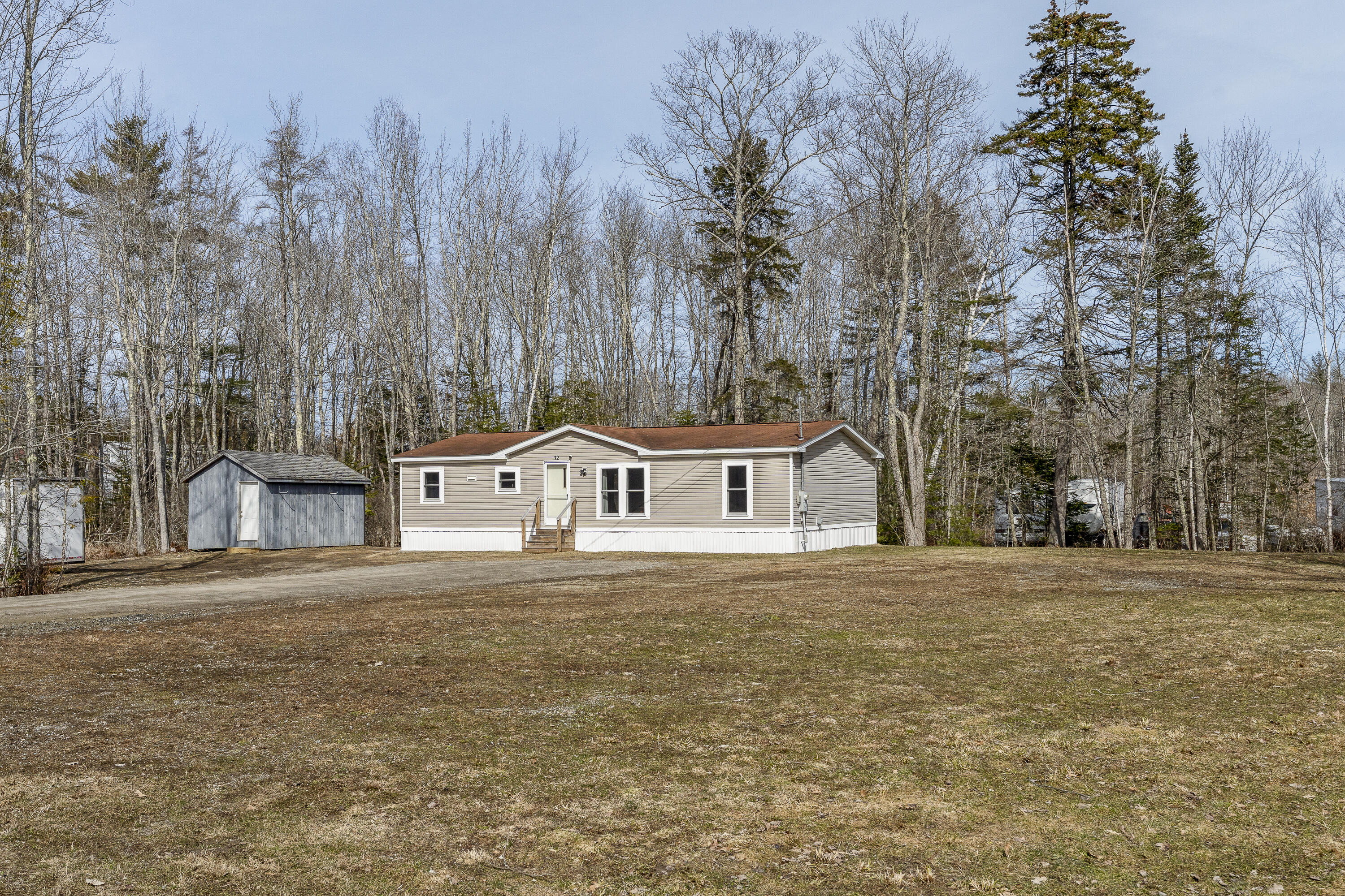 32 Boggs Farm Lane Warren ME 04864