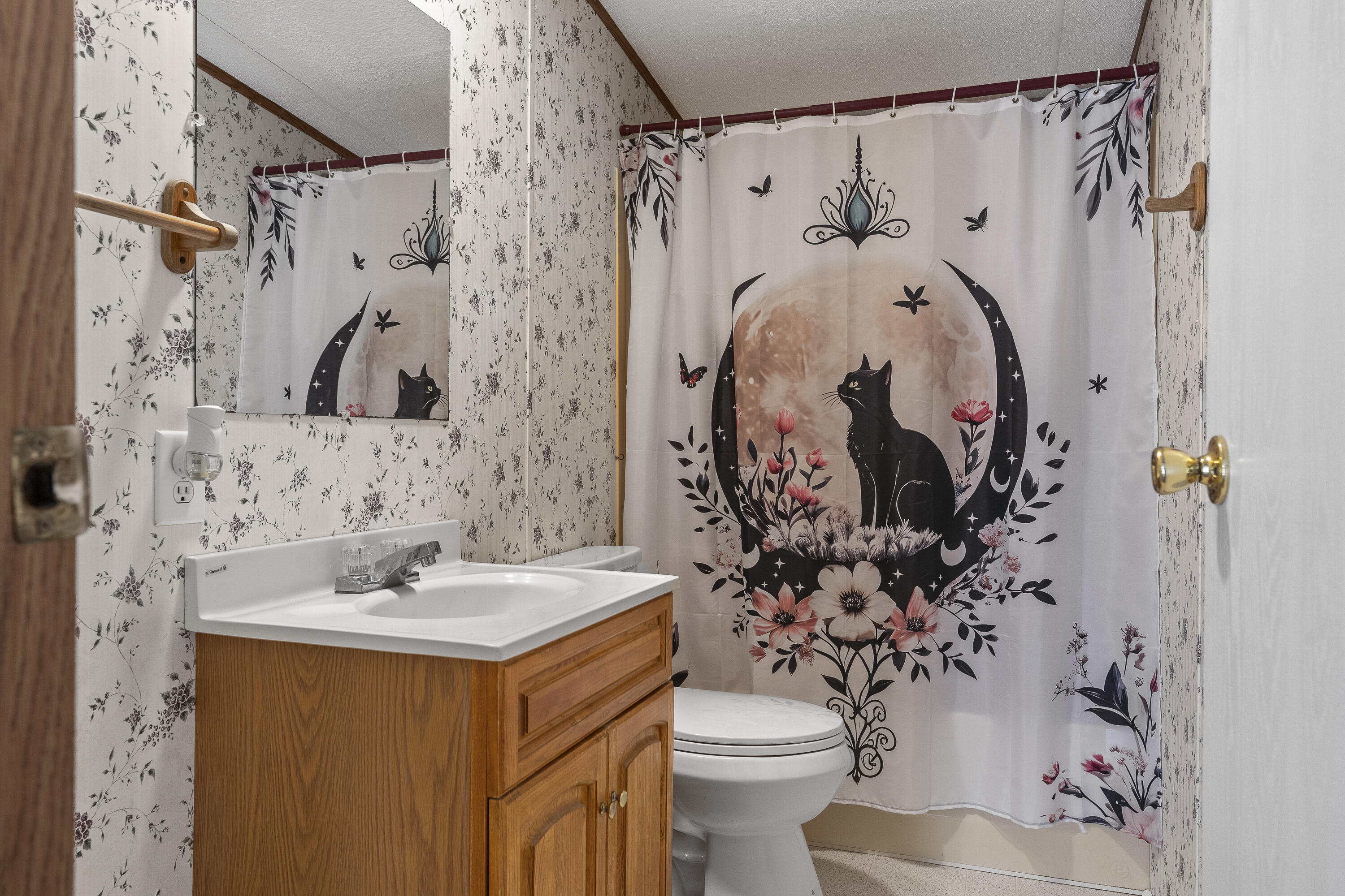 32 Boggs Farm Lane Warren ME 04864