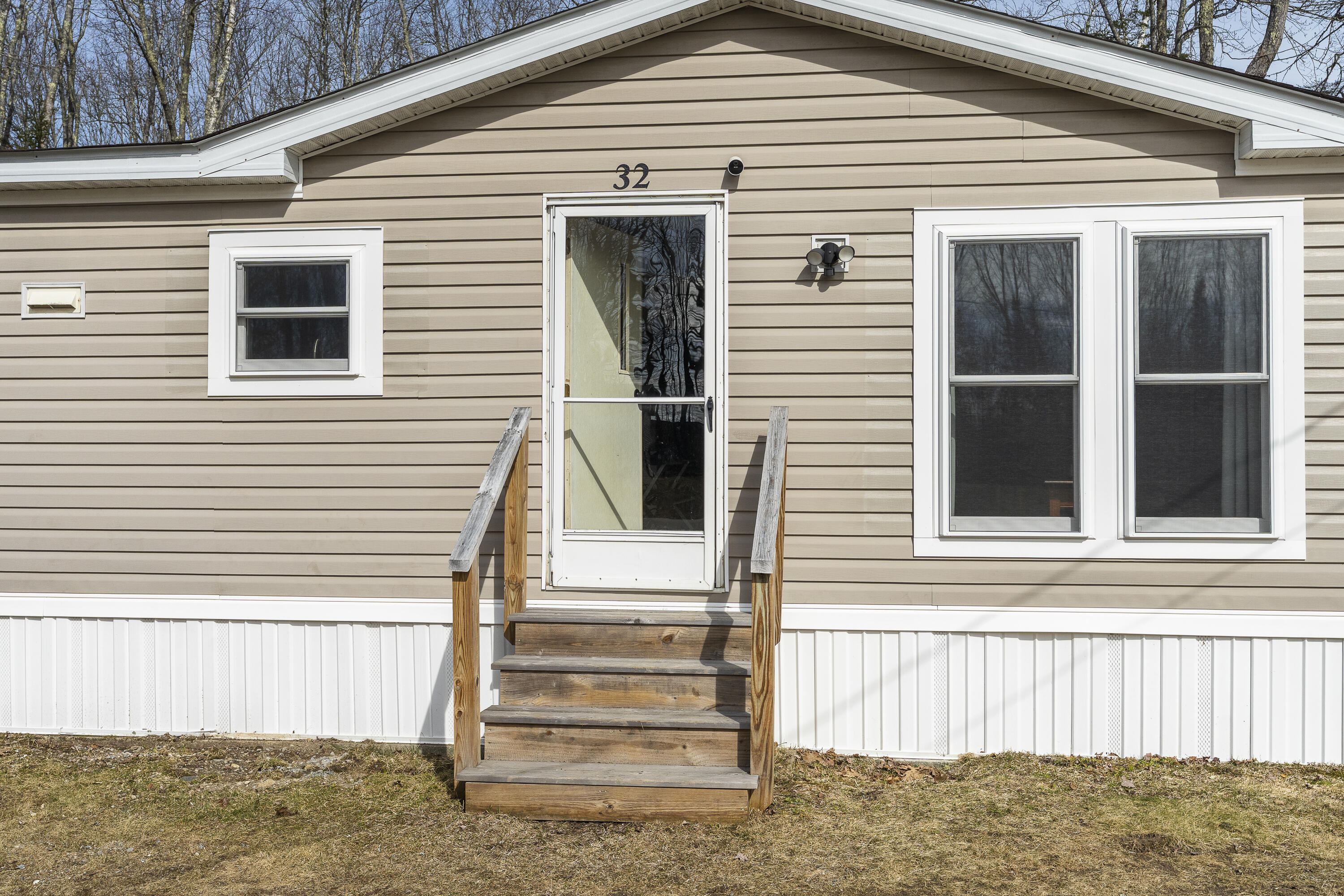 32 Boggs Farm Lane Warren ME 04864