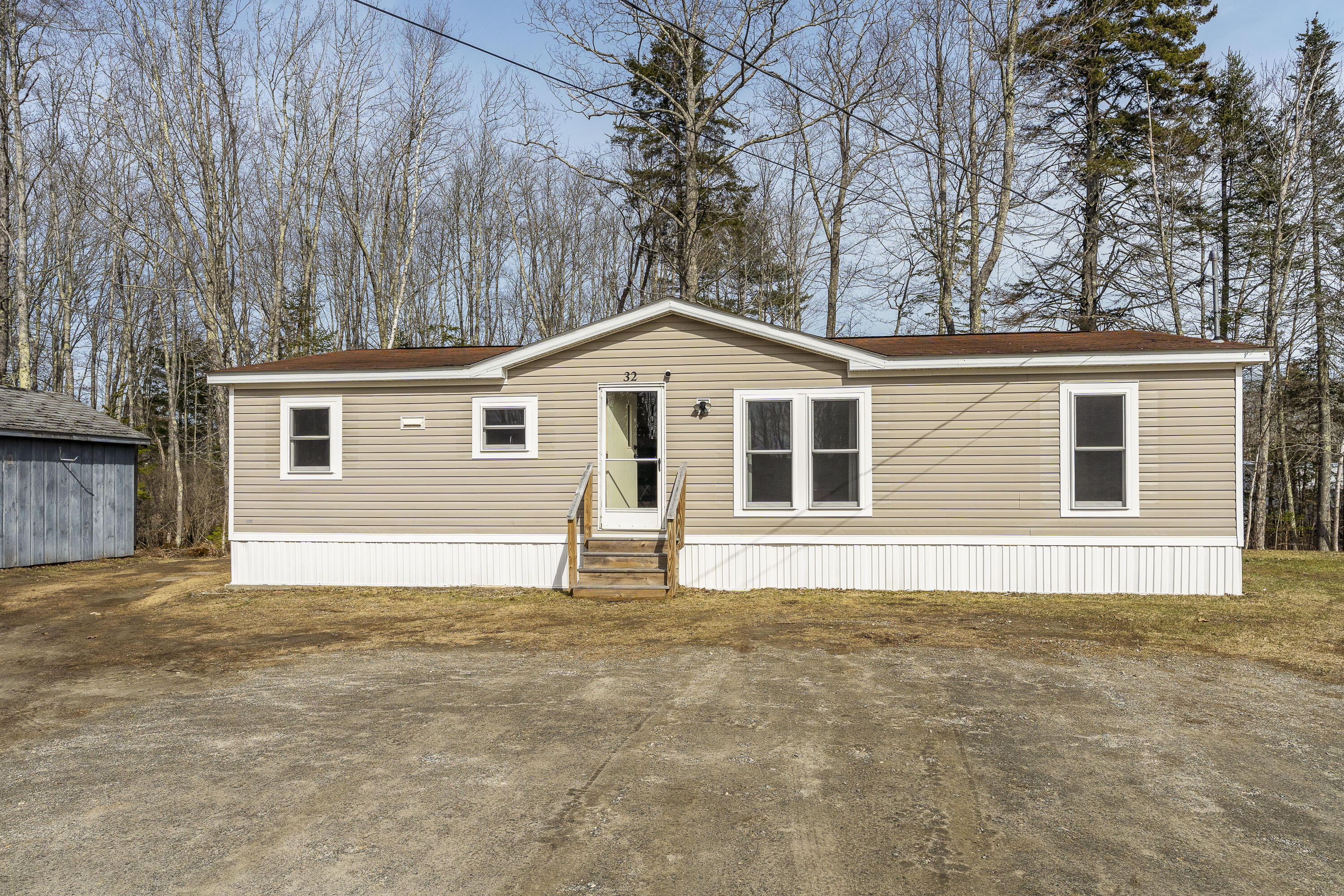 32 Boggs Farm Lane Warren ME 04864