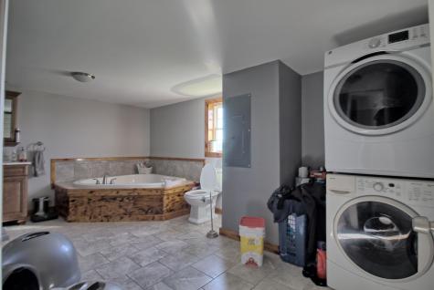 80 Beech Grove Road Corinth ME 04427