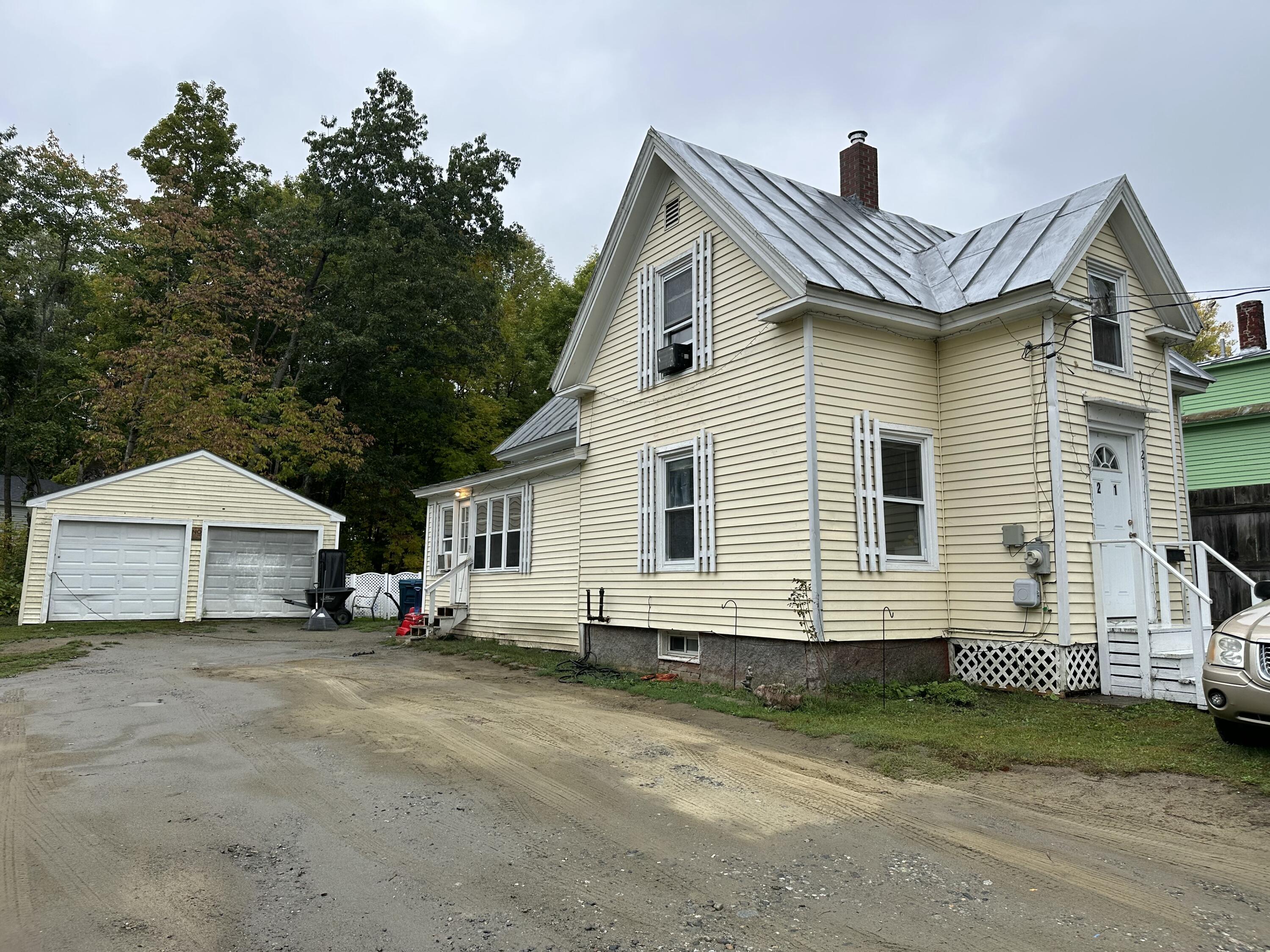 21 Pine Street Skowhegan ME 04976