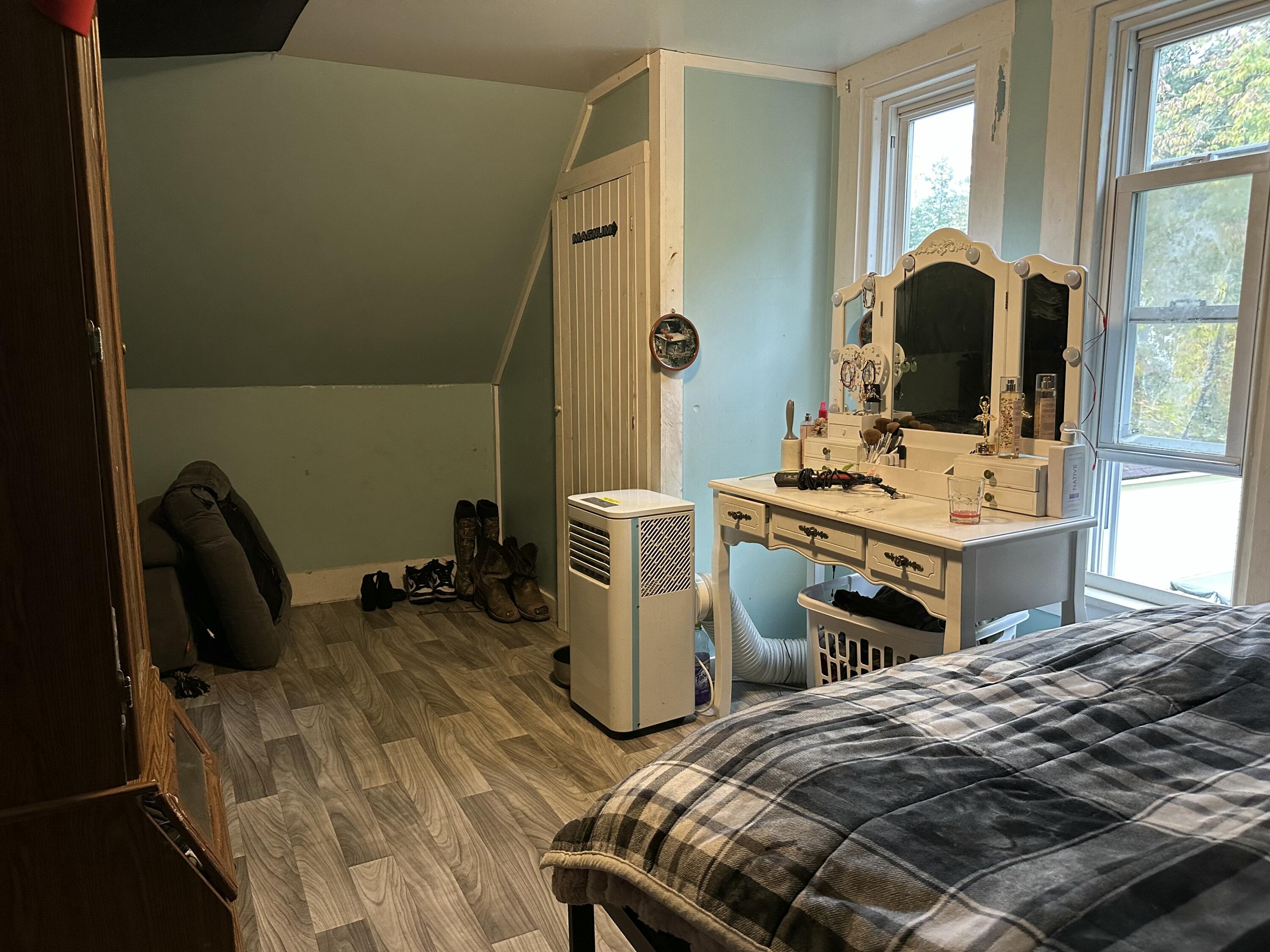 21 Pine Street Skowhegan ME 04976