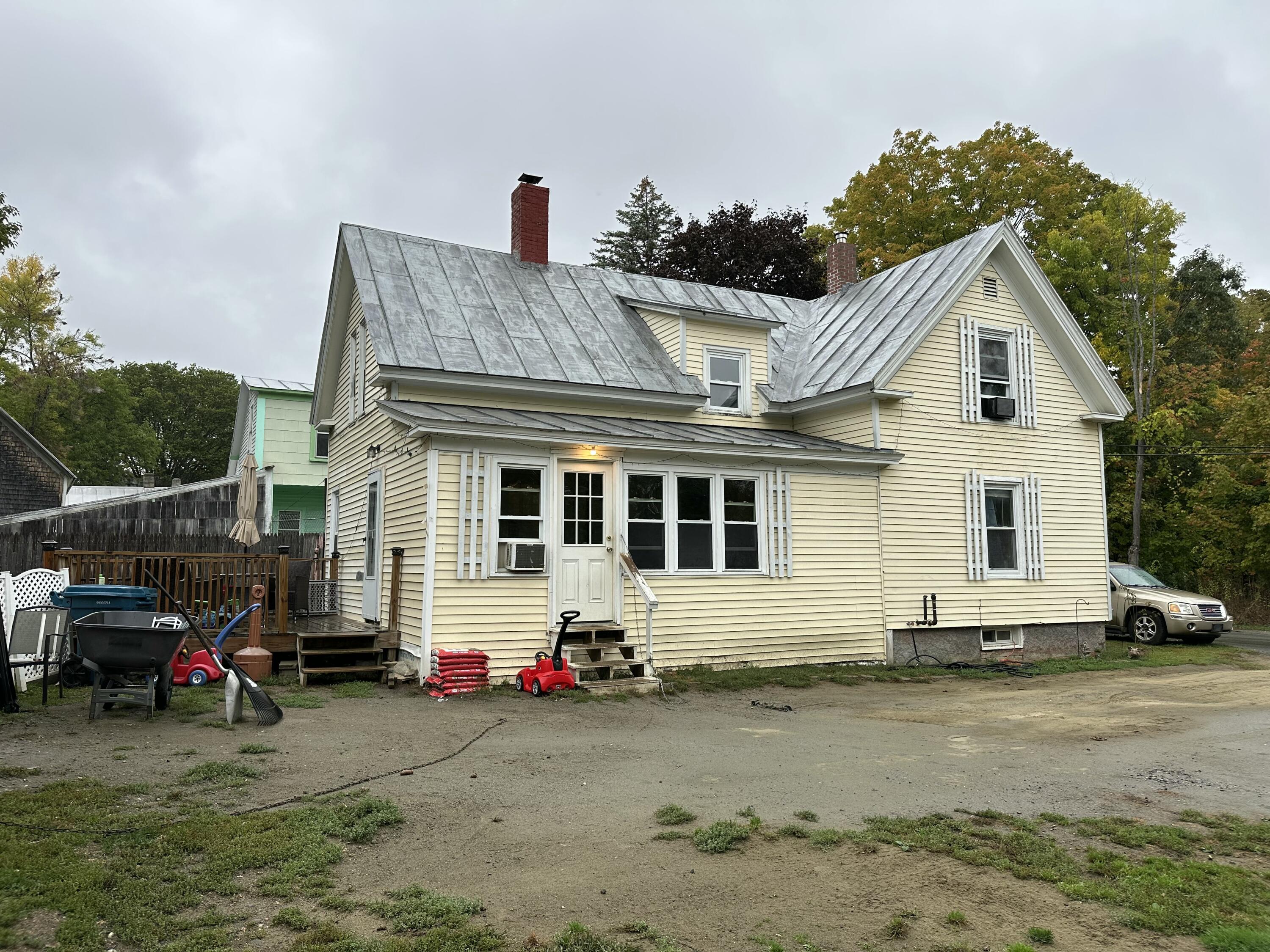 21 Pine Street Skowhegan ME 04976