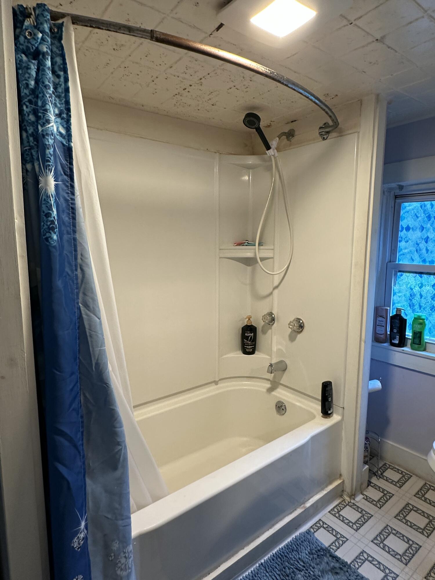 21 Pine Street Skowhegan ME 04976