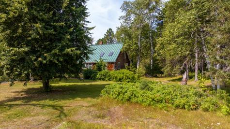 27 Peabody Road Eustis ME 04936