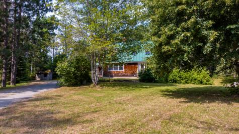 27 Peabody Road Eustis ME 04936
