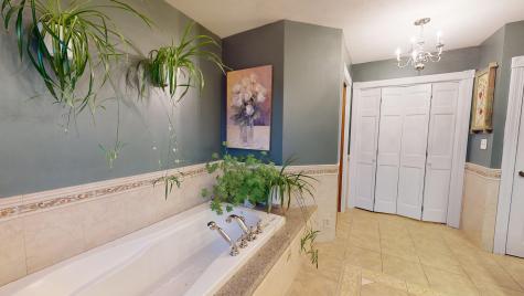 54 Briarcliff Knoll Auburn ME 04210