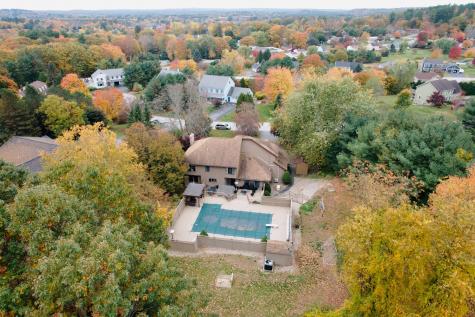 54 Briarcliff Knoll Auburn ME 04210