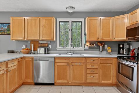 41 Highview Drive Poland ME 04274