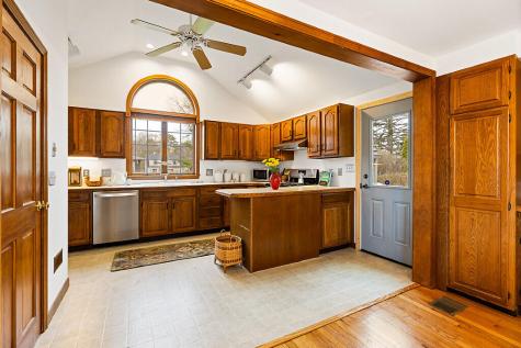 3 Chester Avenue Falmouth ME 04105