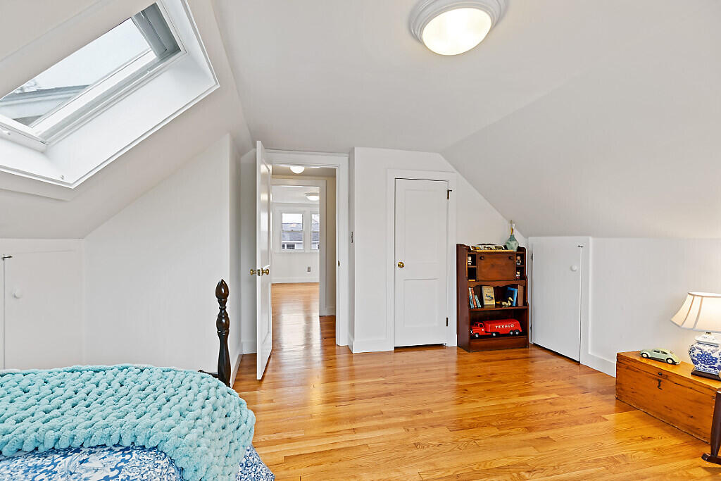 3 Chester Avenue Falmouth ME 04105