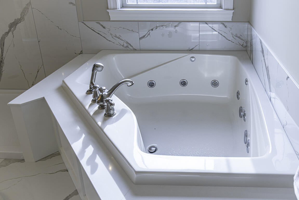 447 Walden Parke Way Bangor ME 04401