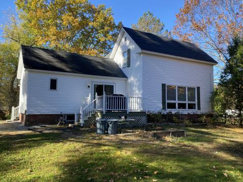 564 Poland Road Auburn ME 04210