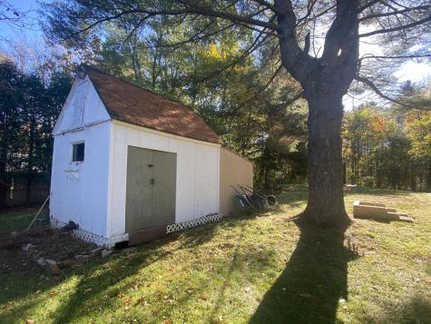 564 Poland Road Auburn ME 04210
