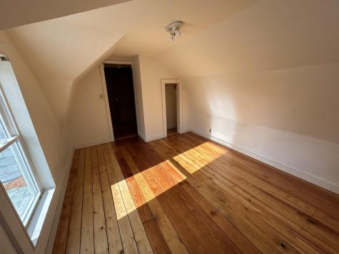 35 Bath Road Brunswick ME 04011