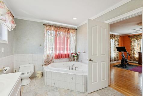 14 Patrick Drive Gorham ME 04038