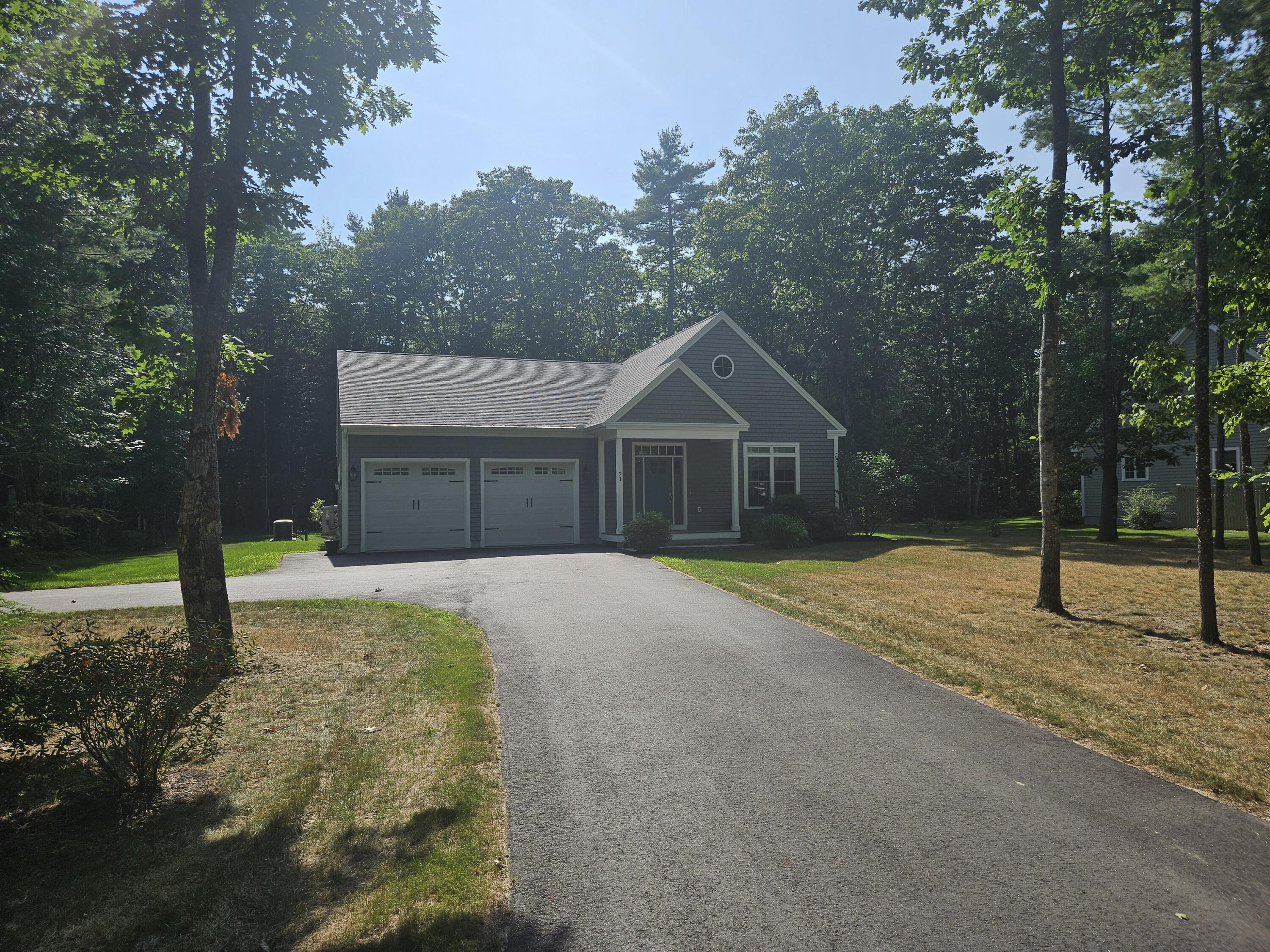 71 Somerset Place Topsham ME 04086