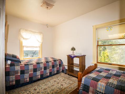 75 Snowball Hill Road Bristol ME 04554