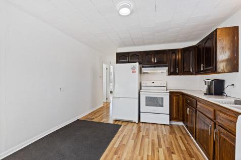 17 Trueworthy Avenue Augusta ME 04330