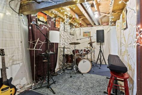 92 Avalon Road Portland ME 04103