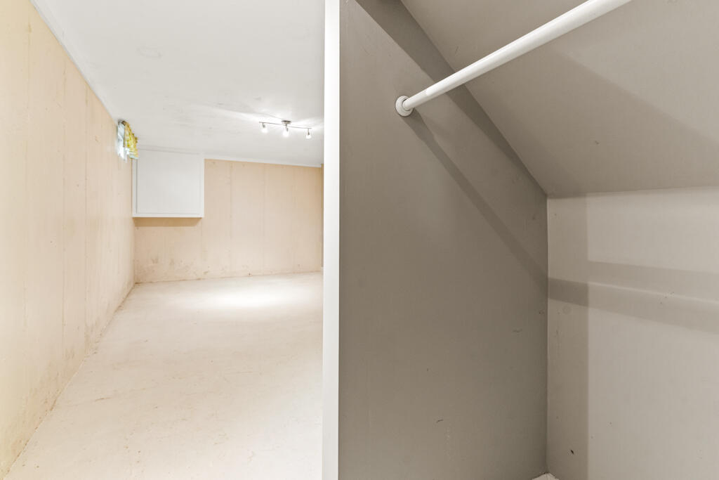 103 Thurlow Road Lincolnville ME 04849