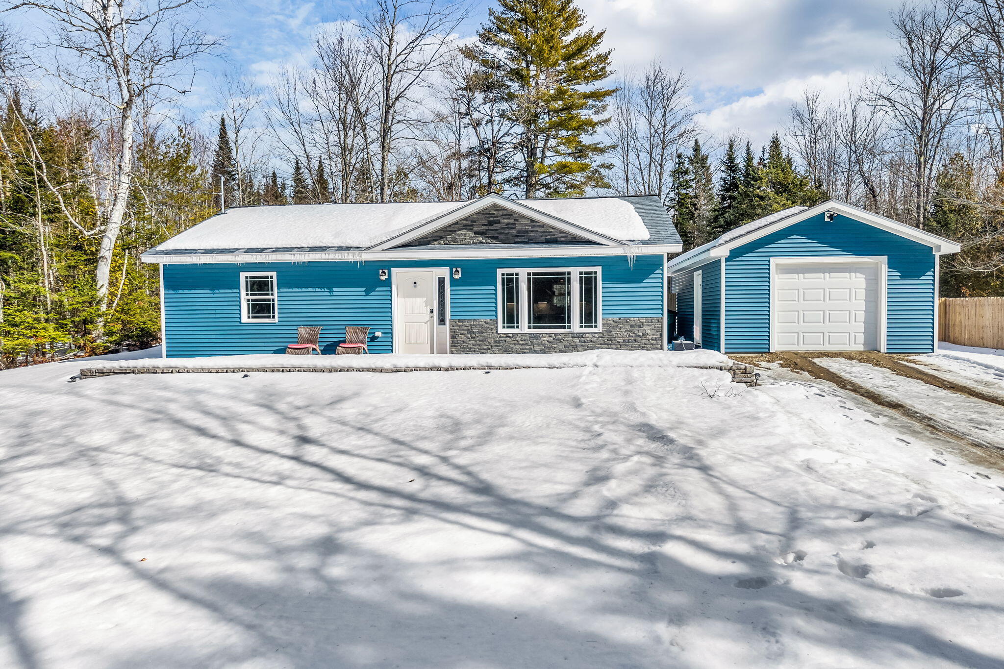 542 Main Road Charleston ME 04422