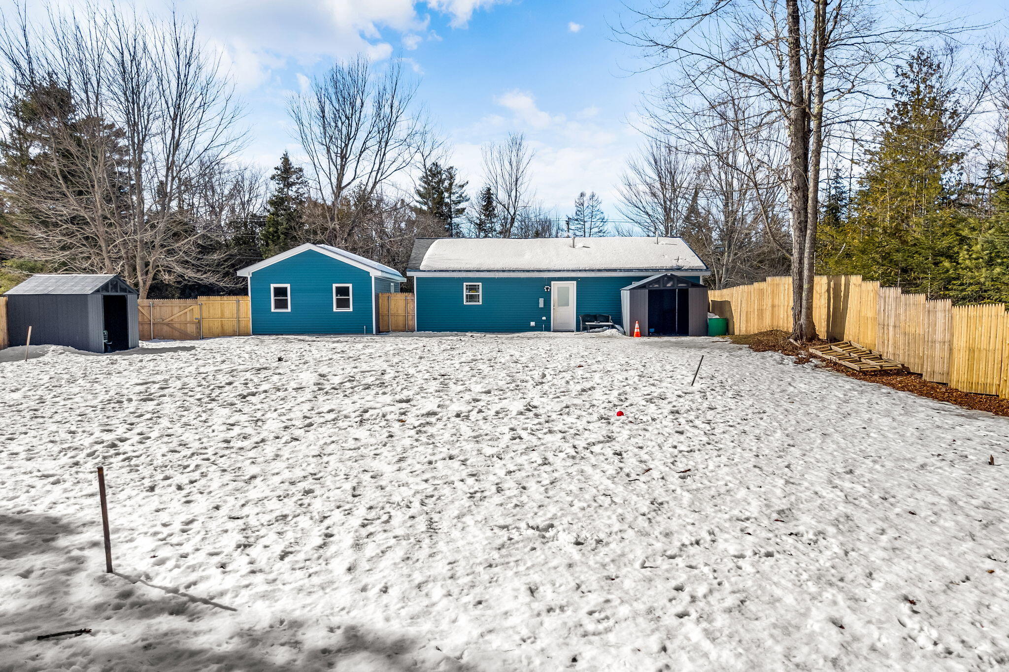 542 Main Road Charleston ME 04422