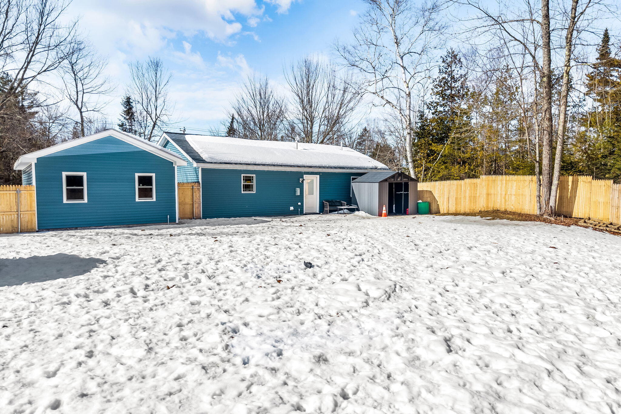 542 Main Road Charleston ME 04422