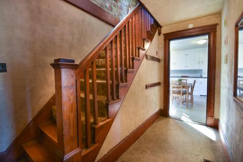22 Rose Terrace Auburn ME 04210