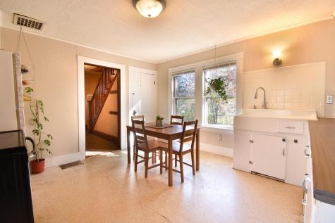 22 Rose Terrace Auburn ME 04210