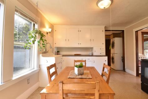 22 Rose Terrace Auburn ME 04210