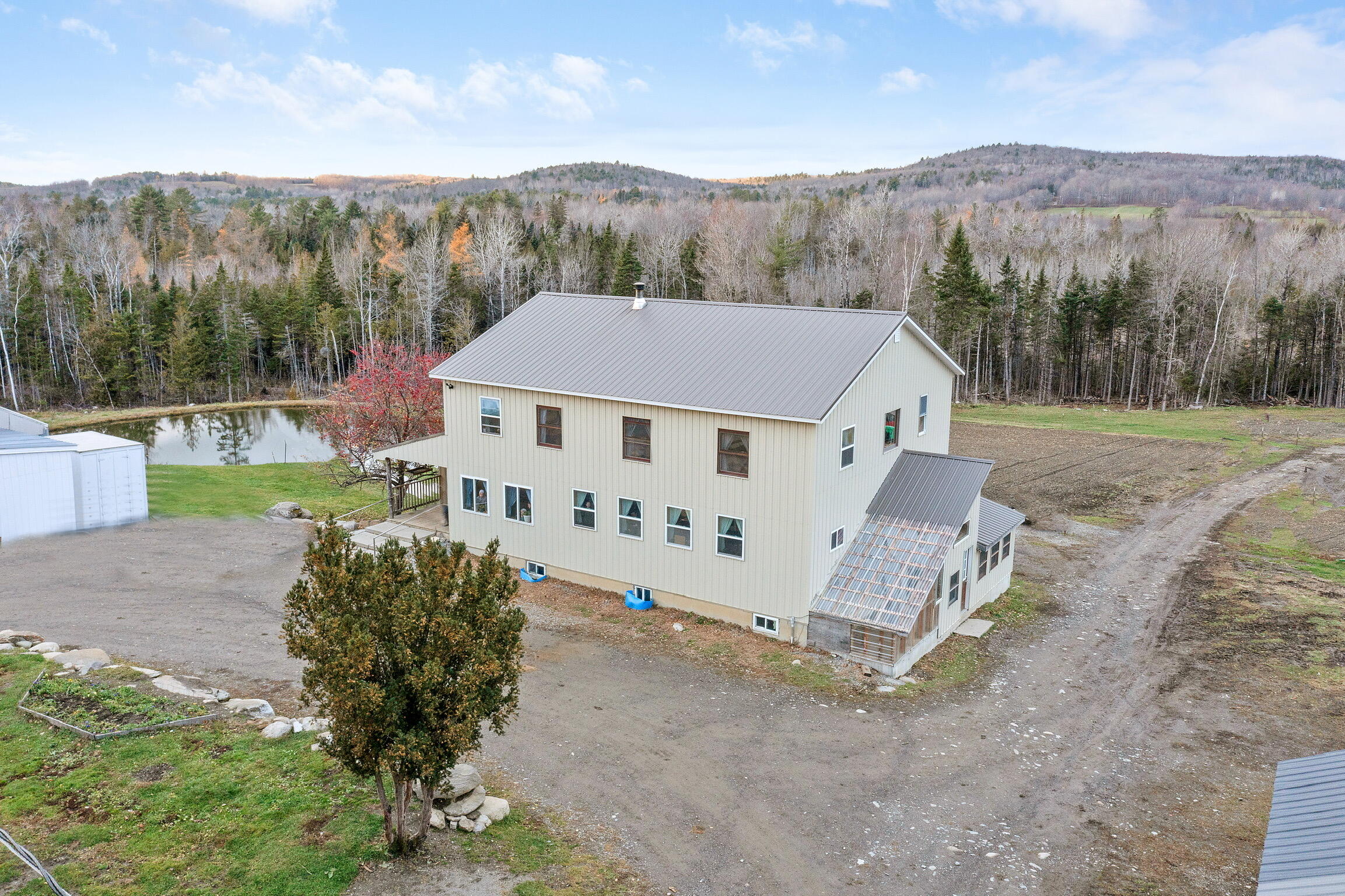 68 Dunn Road Dexter ME 04930
