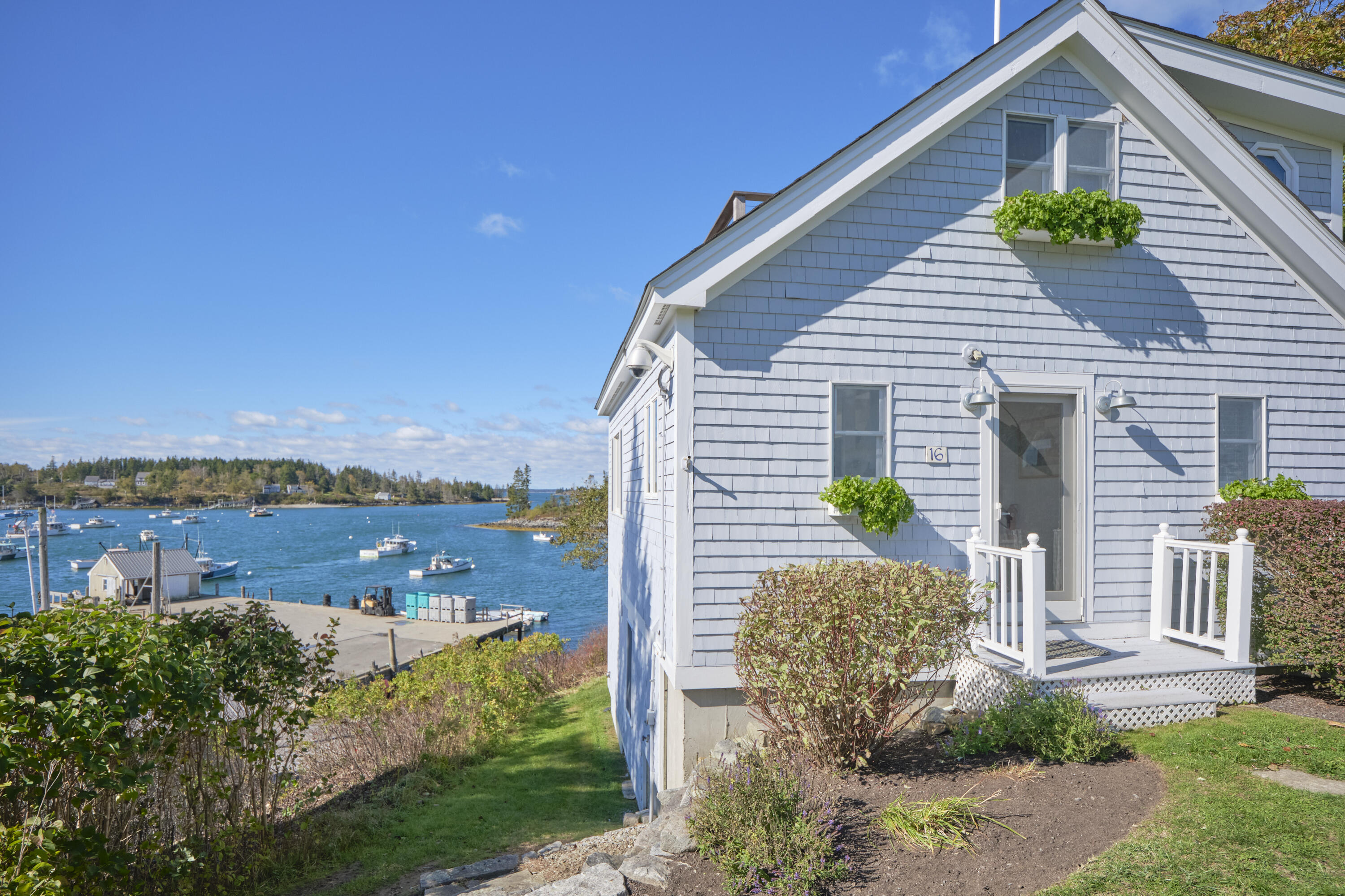 16 Raspberry Lane Saint George ME 04860