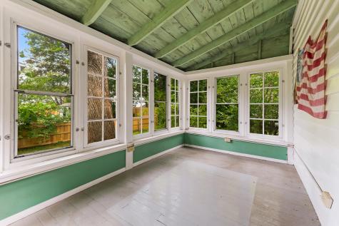 342 York Street York ME 03909