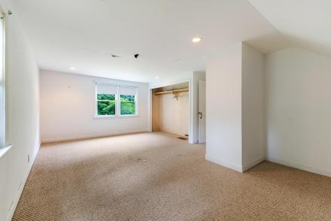 342 York Street York ME 03909