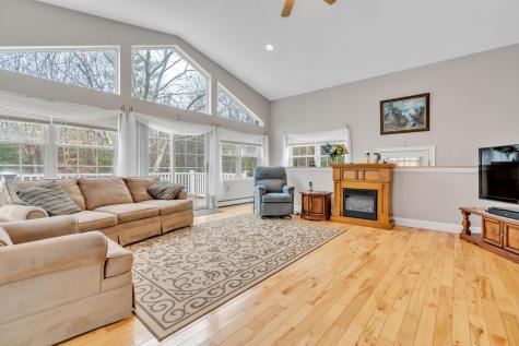 22 Mcgill Fern Road Standish ME 04084