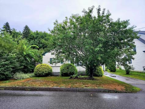 33 W Bates Street Auburn ME 04210