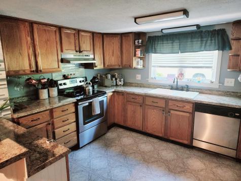 33 W Bates Street Auburn ME 04210