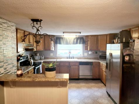 33 W Bates Street Auburn ME 04210