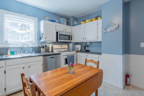 31 Bay Street Boothbay Harbor ME 04538