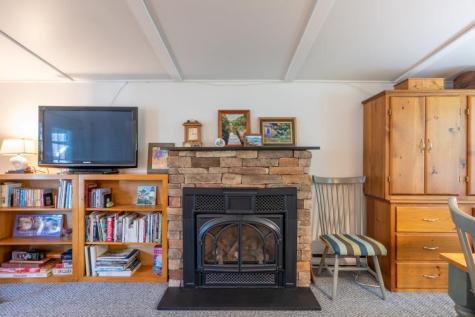 31 Bay Street Boothbay Harbor ME 04538