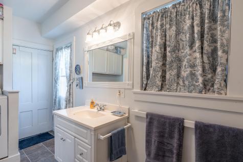 31 Bay Street Boothbay Harbor ME 04538