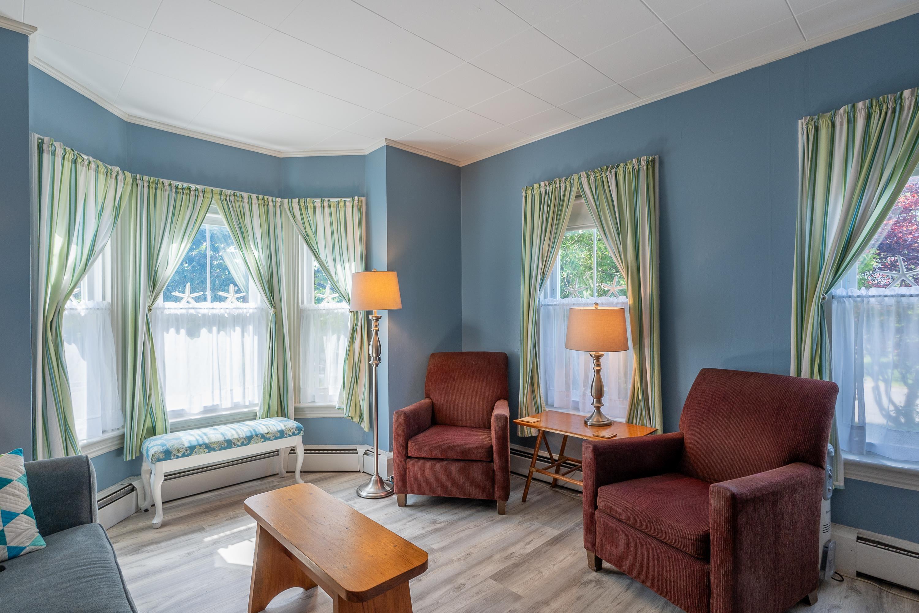 31 Bay Street Boothbay Harbor ME 04538