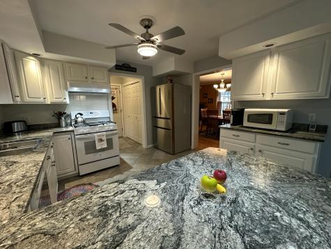 296 North Berwick Road Wells ME 04090