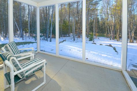 25 Berry Road Sweden ME 04040