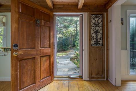 34 Frenchmans Hill E Bar Harbor ME 04609