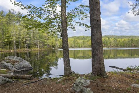 4 Rocky Point Road Raymond ME 04071