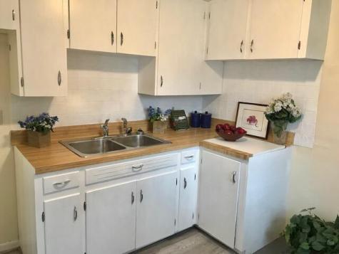 21 Lowell Street Westbrook ME 04092